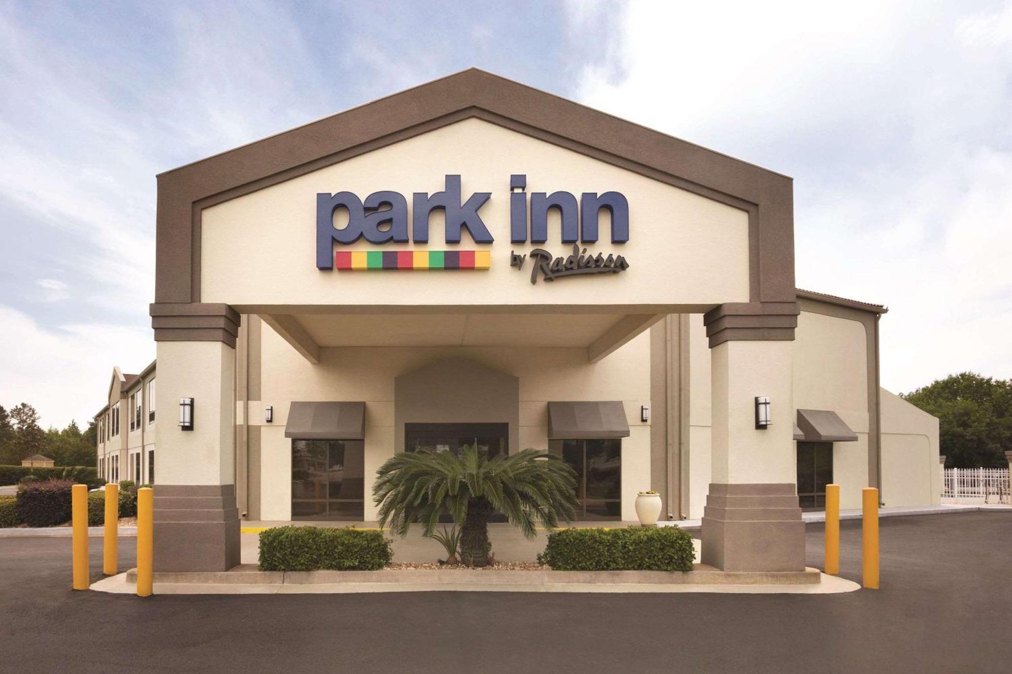Park Inn By Radisson Олбані Екстер'єр фото